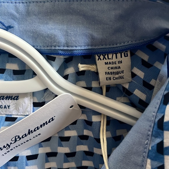 Tommy Bahama
Veracruz Cay Ombre Geo Short Sleeve Woven Shirt Sz XXL - Picture 4 of 10